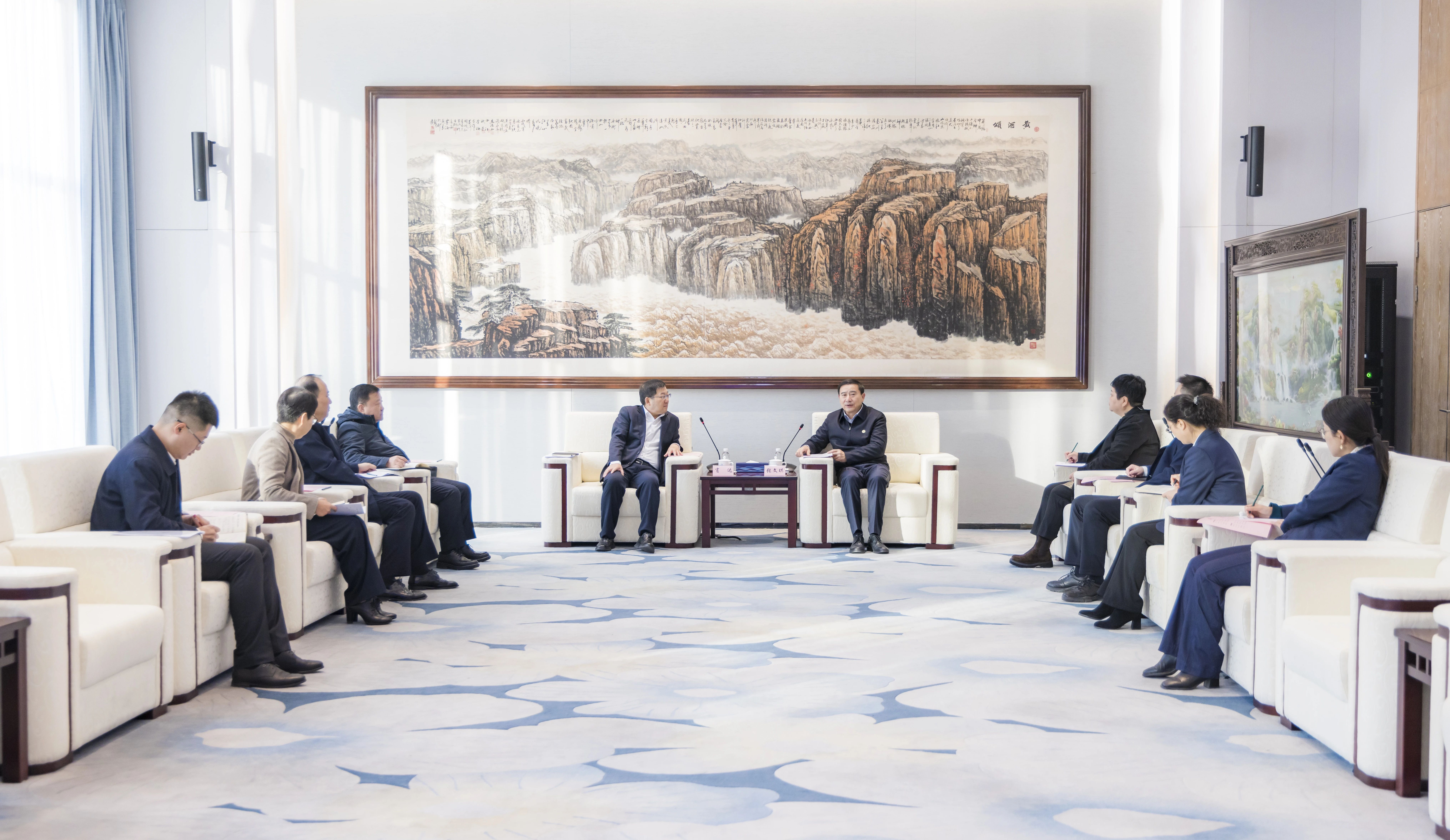 1764900538851918.jpeg 20251204174908_78963.jpg